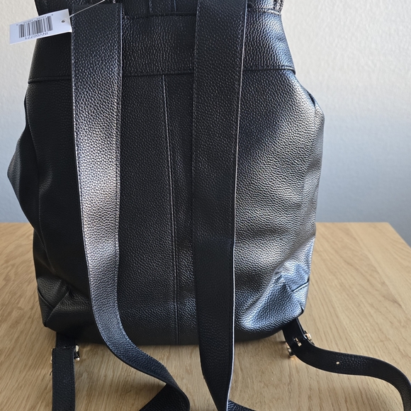 Large Bella Russo Backpack -NWT - Picture 2 of 3